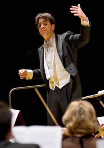 Національний симфонічний оркестр України, Нікола Джуліані (Італія)