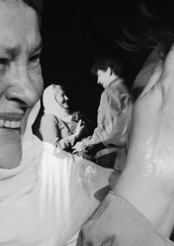 Свист згори